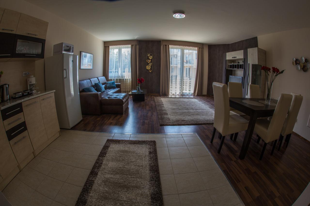Aqua Line Apartmanhaz Hajdúszoboszló المظهر الخارجي الصورة