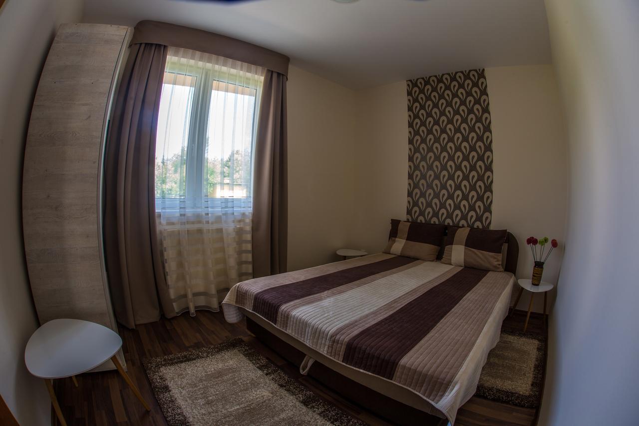 Aqua Line Apartmanhaz Hajdúszoboszló المظهر الخارجي الصورة